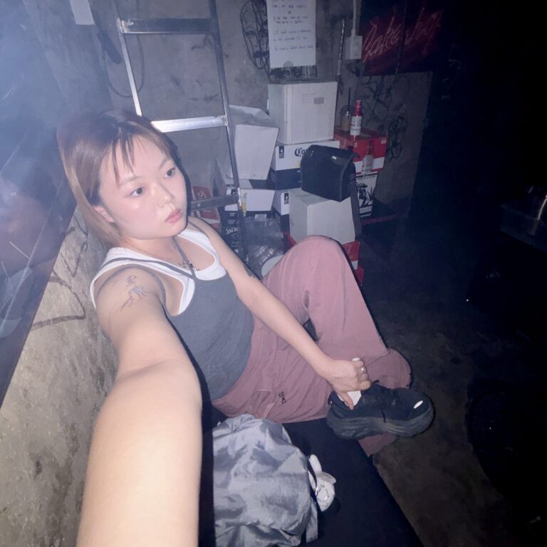 Dayoung      [HOST: Dayoung]