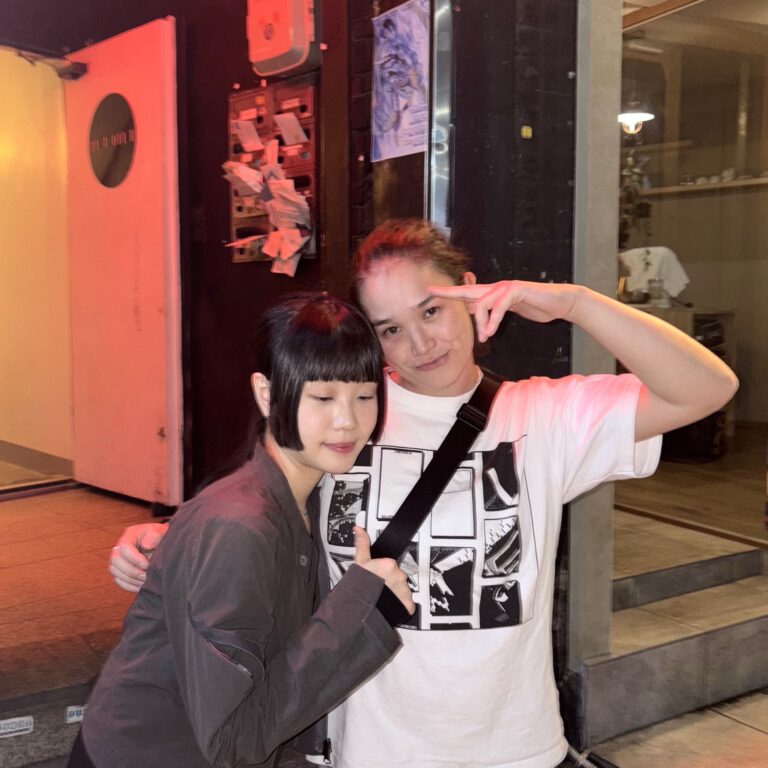 More Breaks with Fliss Mayo        [HOST: More Breaks]