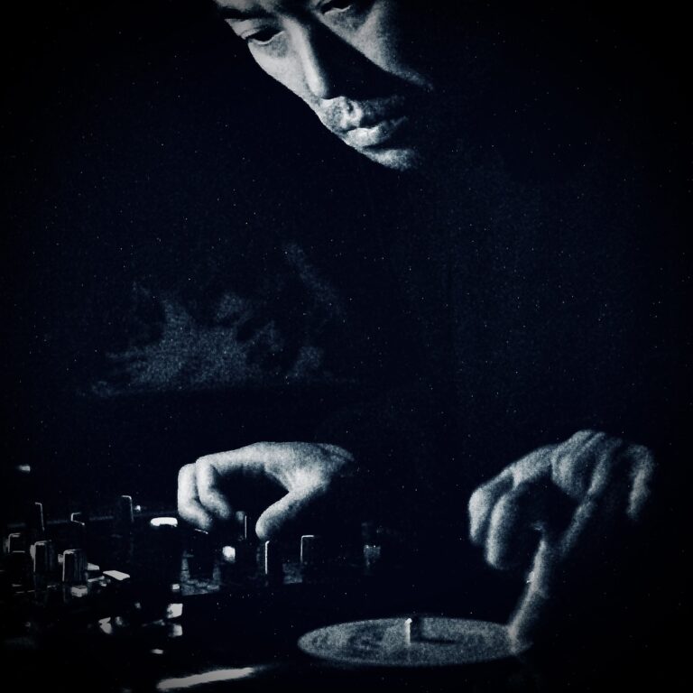 Avantgarde Vak with BEOMSUU       [HOST: Avantgarde Vak a.k.a VANSERNU]