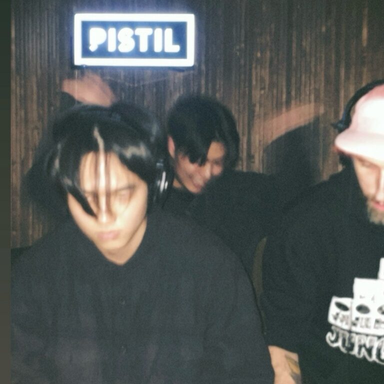 Rave Underground invites : SZO       [HOST: Rave Underground]