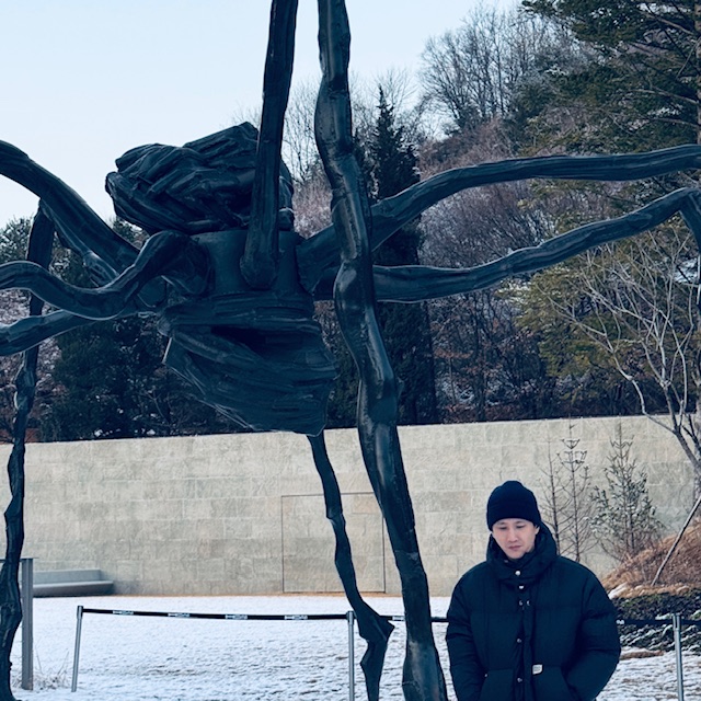 Monthly Pleasure        [HOST: Moontaek Oh]