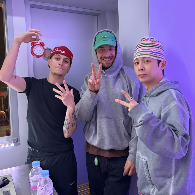 the wake up show             [HOST: bobowakeup]