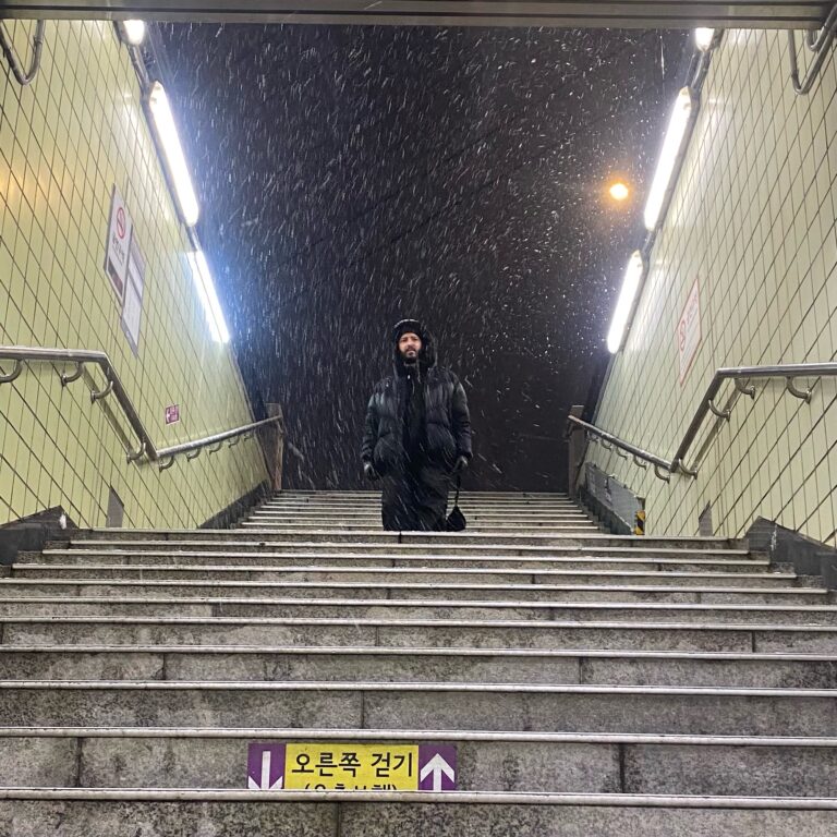 TÉNÈBRE     [HOST: TÉNÈBRE]