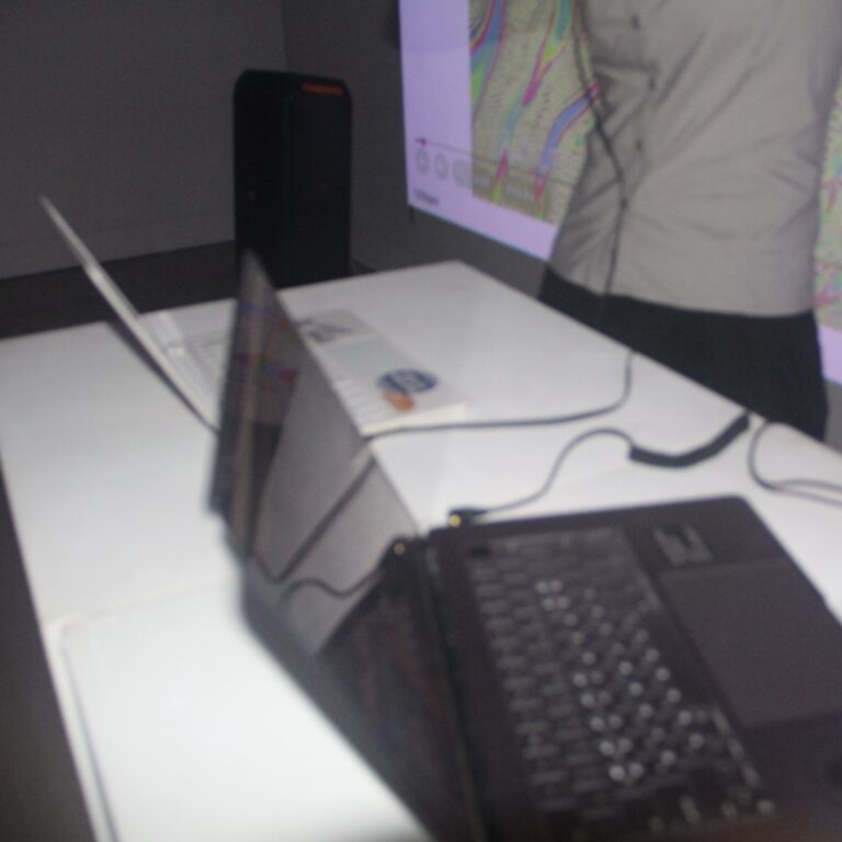 cxnbu  [HOST: cxnbu]