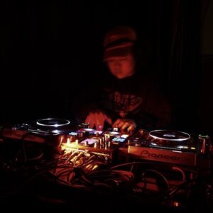 louize      [HOST: louize]